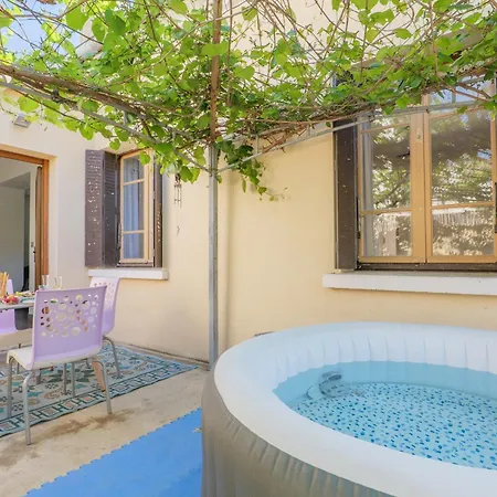 En Sud-ardeche Avec Jacuzzi Joyeuse