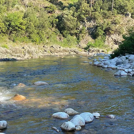 別荘 En Sud-ardeche Avec Jacuzzi